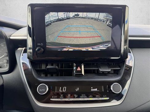 Used 2025 Toyota Corolla LE FWD image 13