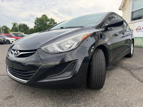 Used 2014 Hyundai Elantra SE FWD image 9