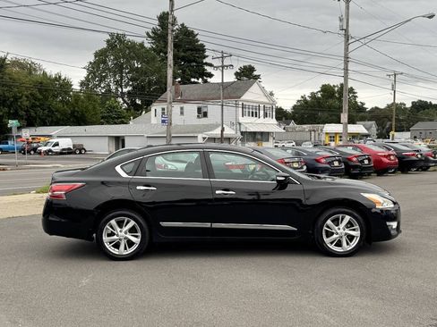 Used 2015 Nissan Altima 2.5 SL w/ Technology Package FWD image 8