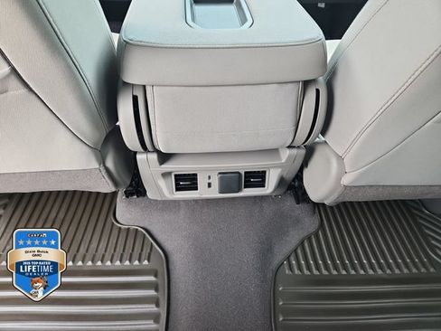 New 2026 GMC Sierra 1500 SLE AWD/4WD image 11