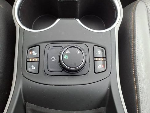 Used 2019 GMC Terrain SLT w/ Preferred Package AWD/4WD image 40