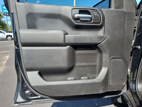 Certified 2025 Chevrolet Silverado 1500 Custom AWD/4WD image 11