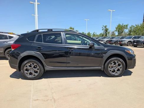 Used 2021 Subaru Crosstrek 2.5i Sport w/ Moonroof Package AWD/4WD image 2