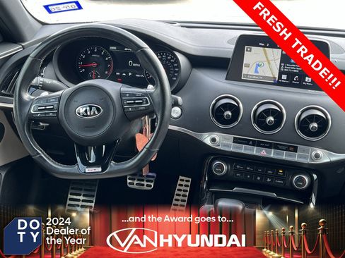 Used 2019 Kia Stinger GT2 image 21