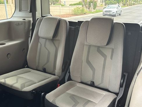 Used 2017 Ford Transit Connect XLT FWD image 13