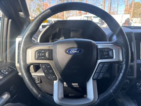 Used 2018 Ford F150 Lariat w/ Equipment Group 502A Luxury image 21