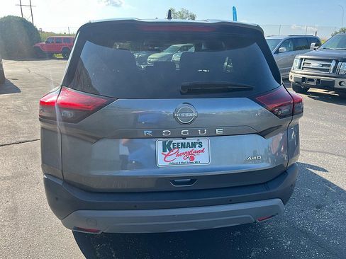 Used 2023 Nissan Rogue S AWD/4WD image 7