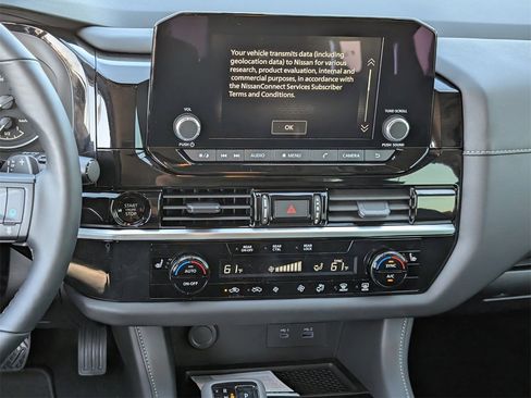 New 2025 Nissan Pathfinder SV w/ Black Appearance Package image 11