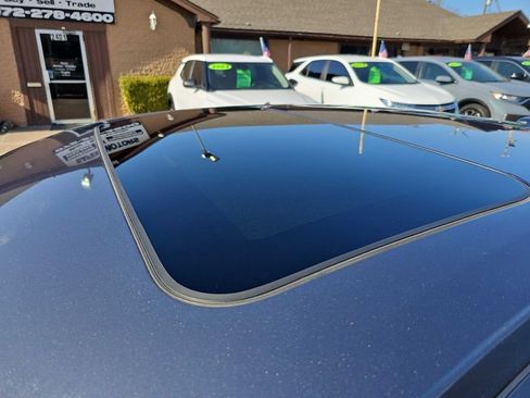 Used 2023 Nissan Sentra SR w/ SR Premium Package image 31