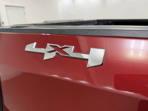 Used 2019 GMC Sierra 1500 SLT w/ SLT Premium Plus Package image 26