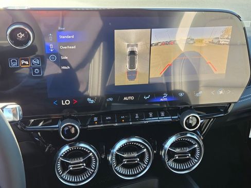 New 2026 Chevrolet Blazer EV LT FWD image 12
