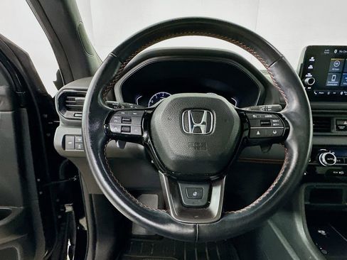 Certified 2023 Honda Pilot TrailSport image 18