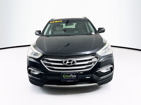 Used 2017 Hyundai Santa Fe Sport FWD image 2