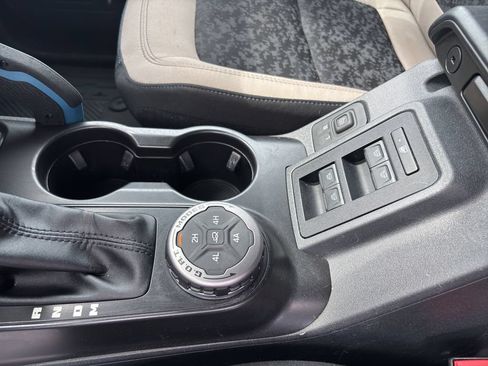 Used 2022 Ford Bronco Wildtrak AWD/4WD image 13