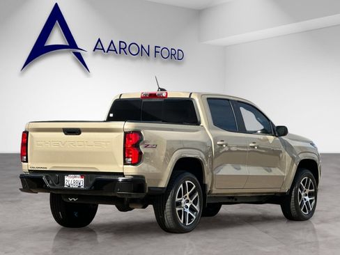 Used 2023 Chevrolet Colorado Z71 w/ Z71 Convenience Package 2 image 5