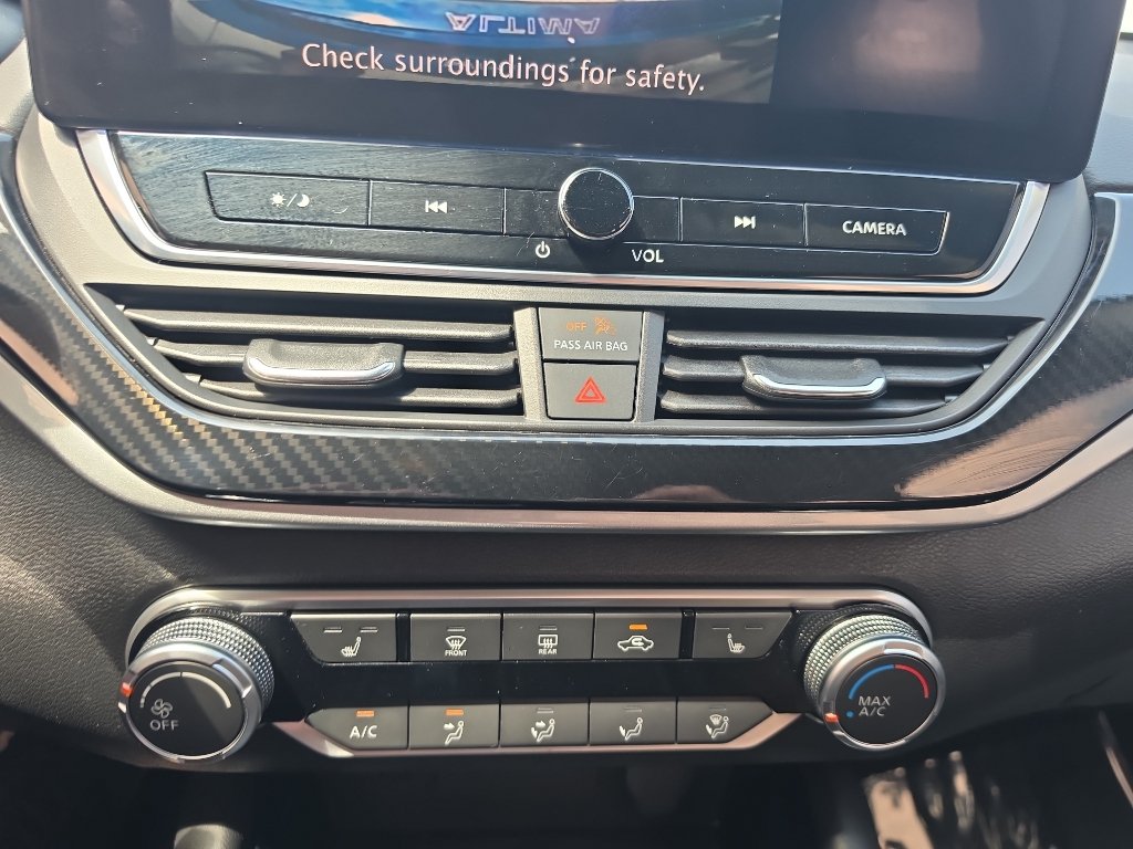 Used 2024 Nissan Altima 2.5 SR w/ SR Premium Package FWD image 25