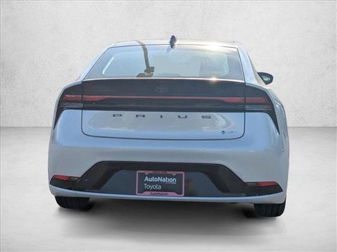 New 2026 Toyota Prius XLE image 7