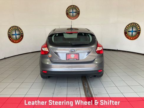 Used 2014 Ford Focus SE w/ Equipment Group 201A FWD image 9