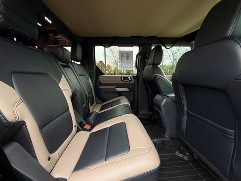 Used 2022 Ford Bronco Wildtrak AWD/4WD image 21