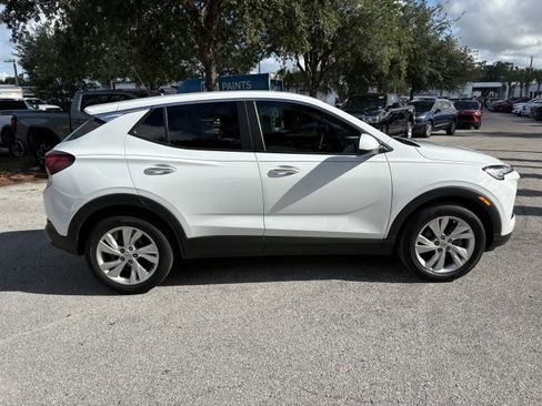 Used 2024 Buick Encore GX Preferred w/ Comfort Package FWD image 9