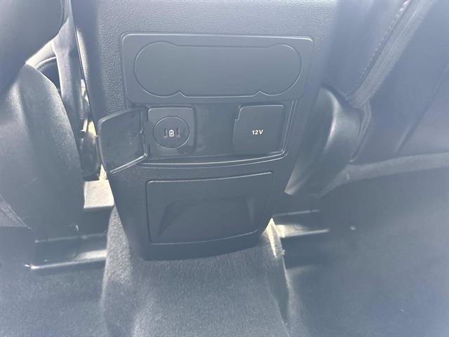 Used 2023 Ford Explorer XLT w/ Equipment Group 202A AWD/4WD image 12