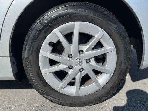 Used 2012 Toyota Prius V Three FWD image 23