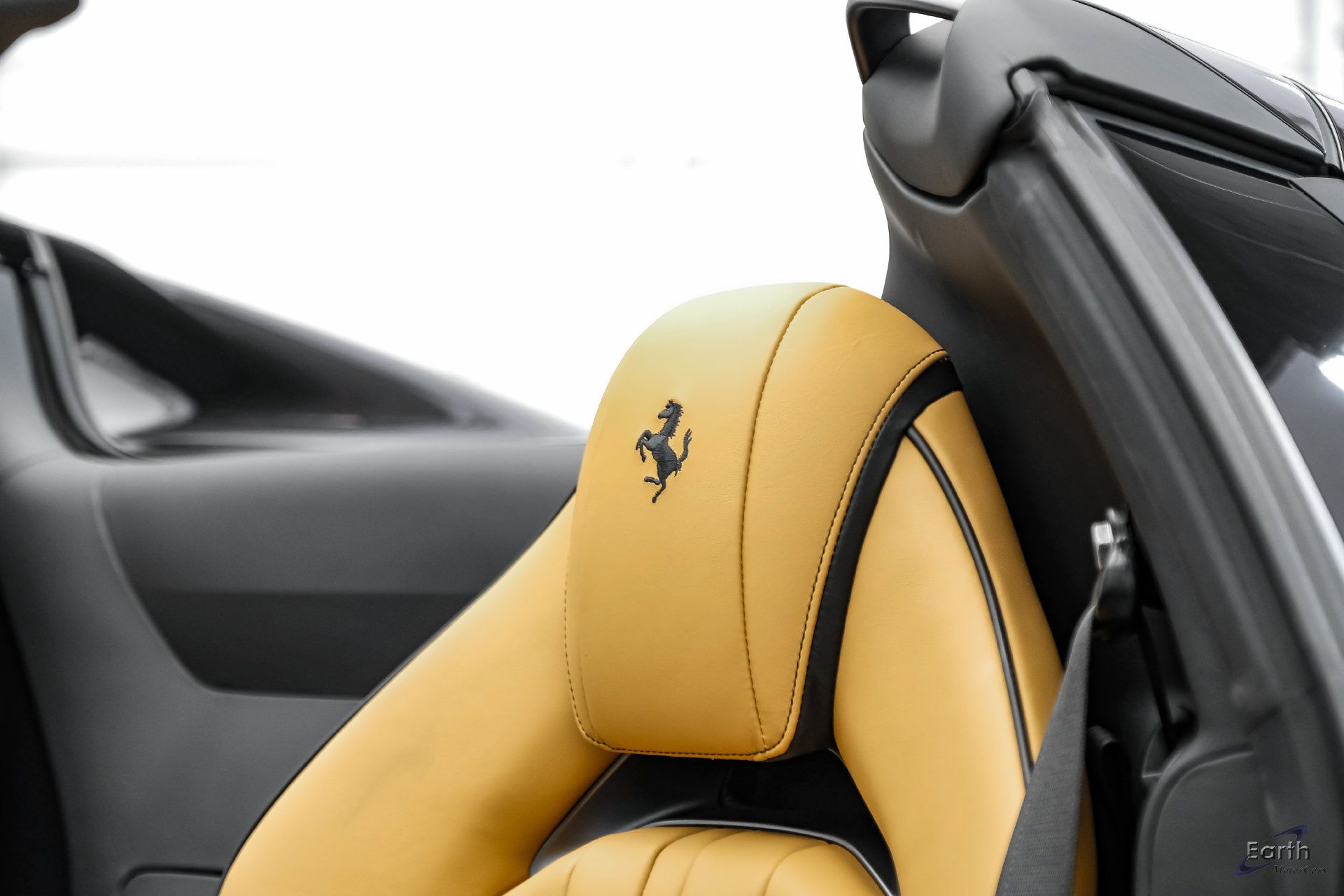 Used 2022 Ferrari 812 GTS RWD image 50