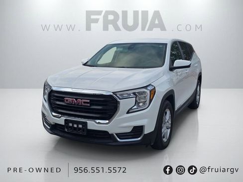 Used 2024 GMC Terrain SLE FWD image 1