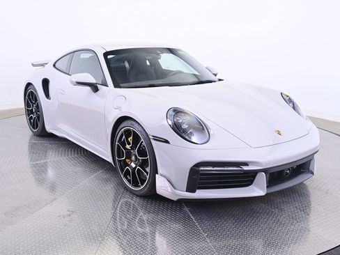 Certified 2025 Porsche 911 Turbo S image 9