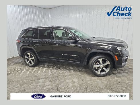 Used 2023 Jeep Grand Cherokee Limited AWD/4WD image 1
