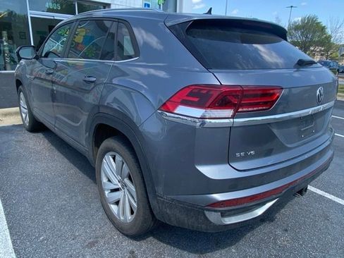Certified 2023 Volkswagen Atlas Cross Sport SE w/ Panoramic Sunroof Package image 9