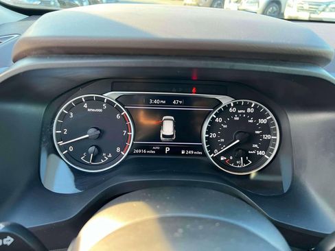 Used 2023 Nissan Rogue SV image 25