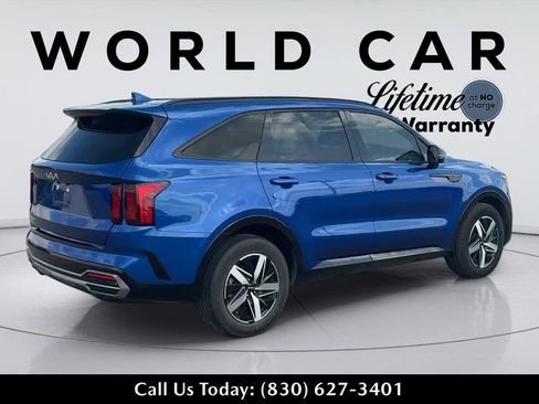 Used 2023 Kia Sorento S w/ Panoramic Sunroof Package FWD image 7