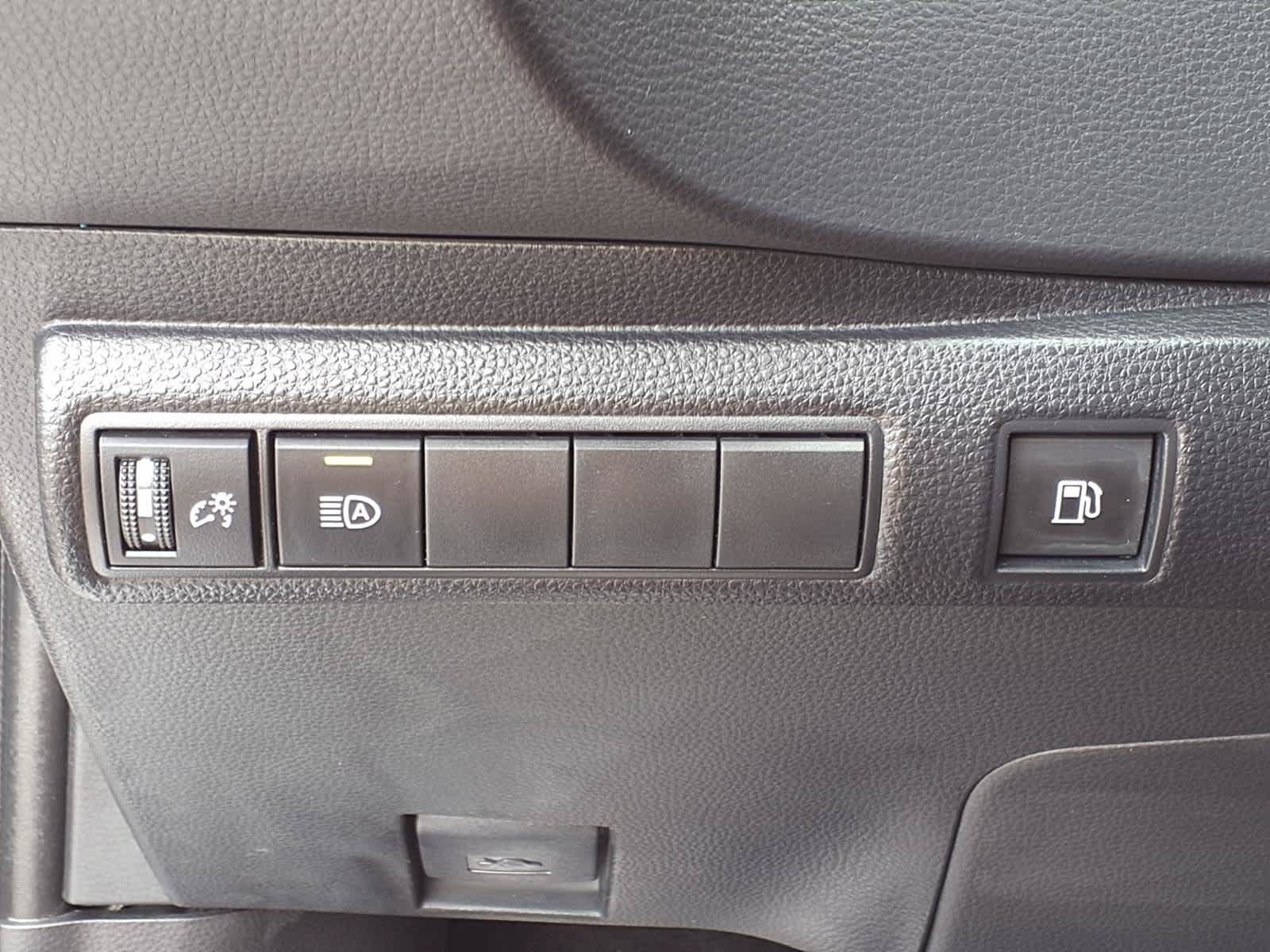 Certified 2026 Toyota Corolla LE FWD image 25