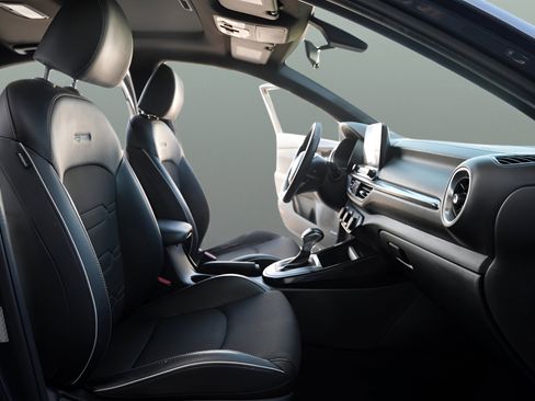 Used 2020 Kia Forte GT-Line w/ GT-Line Premium Package FWD image 15