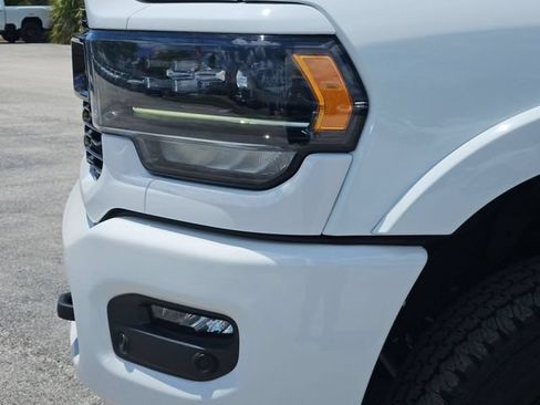 Used 2024 RAM 2500 Limited AWD/4WD image 10