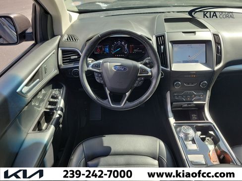 Used 2020 Ford Edge SEL w/ Convenience Package AWD/4WD image 17