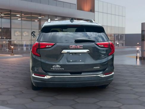 Used 2020 GMC Terrain SLT AWD/4WD image 5