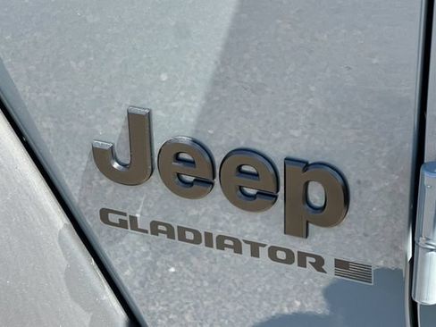 New 2026 Jeep Gladiator Sport AWD/4WD image 24