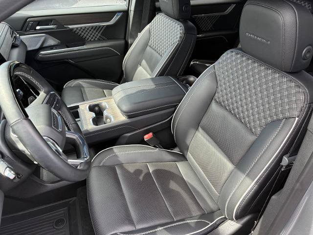 Used 2025 GMC Acadia Denali w/ Super Cruise Package AWD/4WD image 18