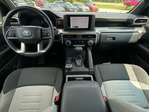 Used 2024 Toyota Tacoma TRD Off-Road AWD/4WD image 19