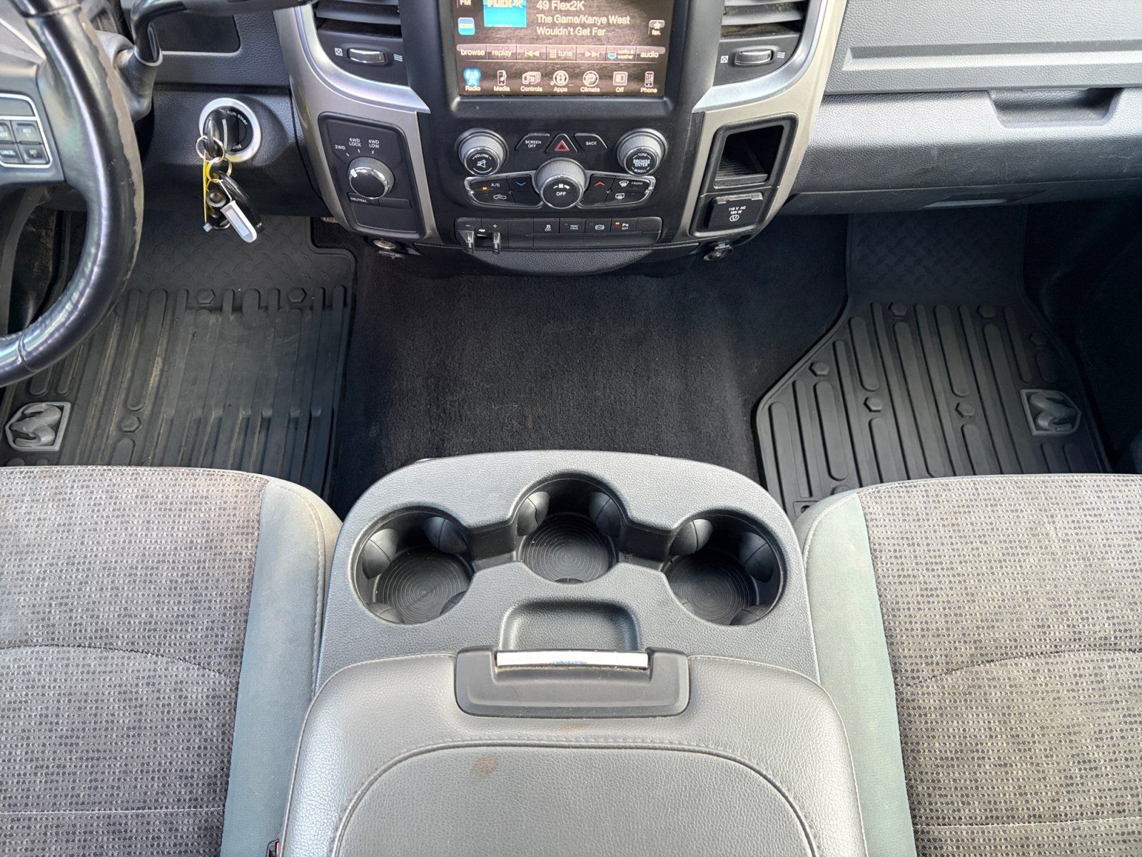 Used 2015 RAM 2500 SLT w/ Luxury Group AWD/4WD image 22