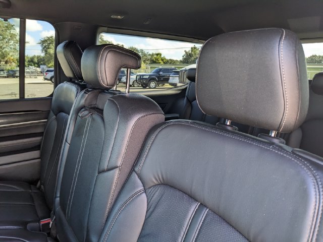 Used 2023 Jeep Wagoneer 4WD w/ Convenience Group I image 20