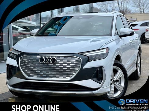 Used 2024 Audi Q4 e-tron Premium Plus w/ Premium Plus image 1