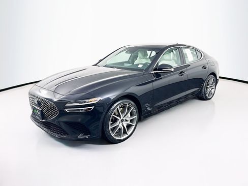 Used 2025 Genesis G70 2.5T RWD image 3