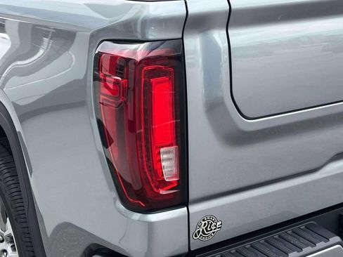 Used 2024 GMC Sierra 1500 Denali w/ Denali Reserve Package AWD/4WD image 10