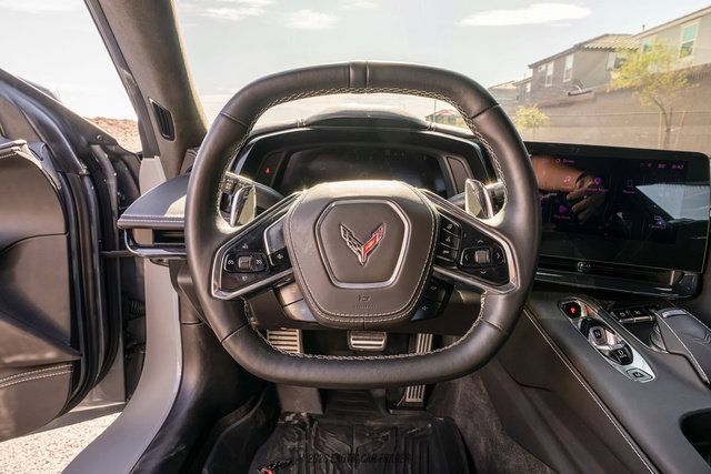 Used 2025 Chevrolet Corvette Stingray Premium Cpe w/ Z51 Performance Package RWD image 28