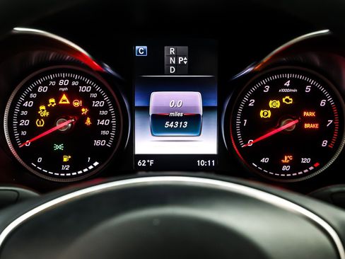 Used 2017 Mercedes-Benz C 300 Sedan image 19