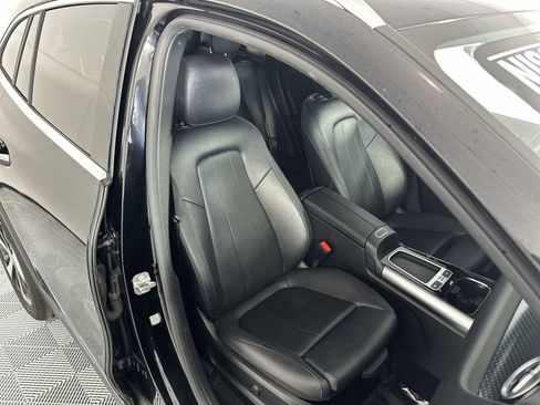 Used 2025 Mercedes-Benz GLA 250 image 27