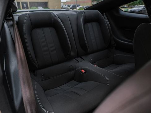 Used 2022 Ford Mustang GT RWD image 32